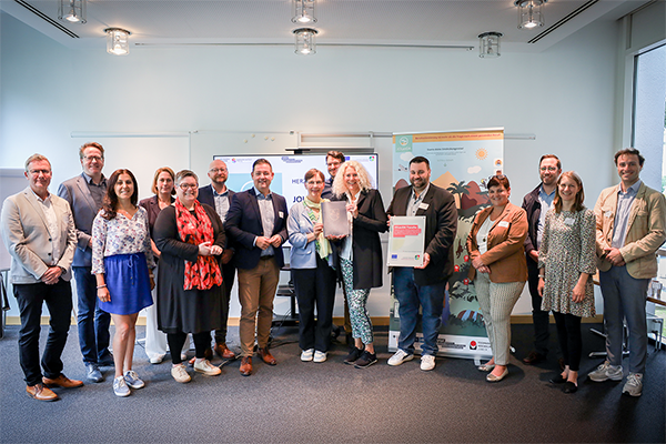 Übergabe des Zuwendungsbescheids für das Projekt „JOLanDA-Transfer“ am 23. Juni 2025. Foto: SüdniedersachsenStiftung.