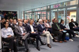 Teilnehmer:innen beim 2. Wasserstoff-Forum Südniedersachsen am 10. Juni 2025 bei der KWS in Einbeck.