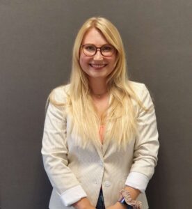 Portraitbild von Yvette Rother. Bild zum Testimonial von Yvette Rother.