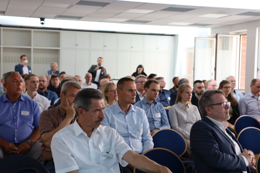 Aktuelle Entwicklungen und innovative Ansätze zur Energiewende und insbesondere der Wasserstoffwirtschaft in der Region standen im Fokus des 3. Wasserstoff-Forum Südniedersachsen am 27. Mai.