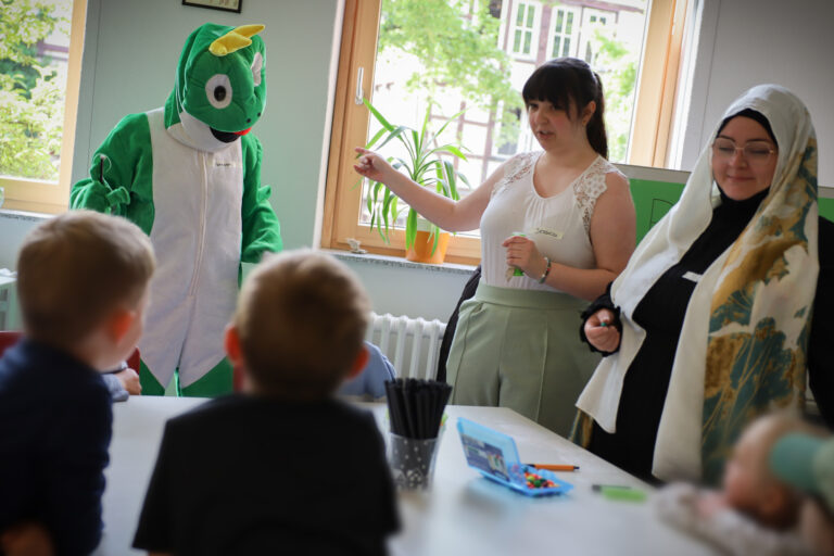 MINTmachtage 2026: In Südniedersachsen beteiligten sich zahlreiche Kitas, Horte und Grundschulen mit Forschungsfesten, Projekttagen und Experimentieraktionen.